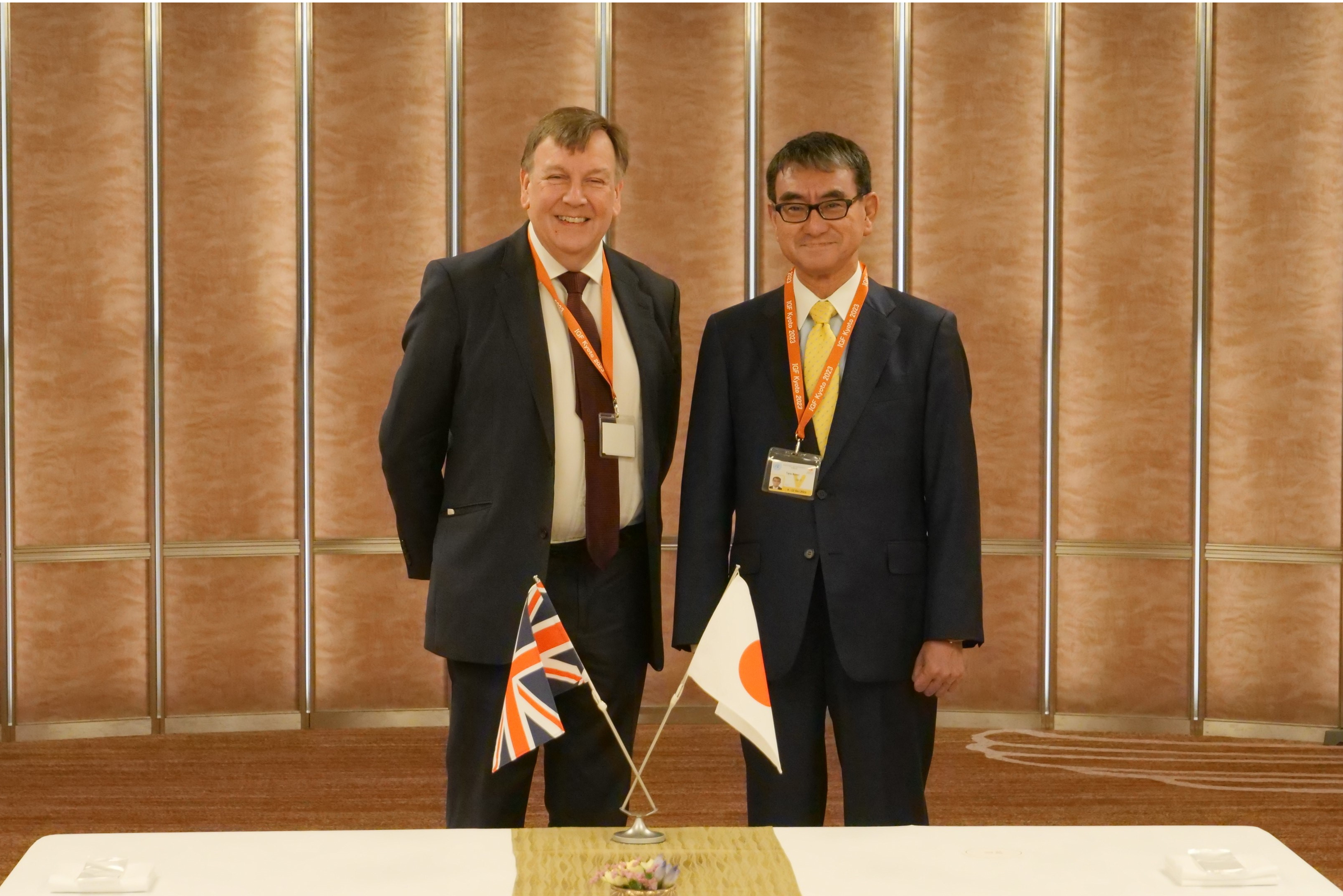 河野大臣とジョン・ウィッティングデール科学・イノベーション・技術閣外大臣