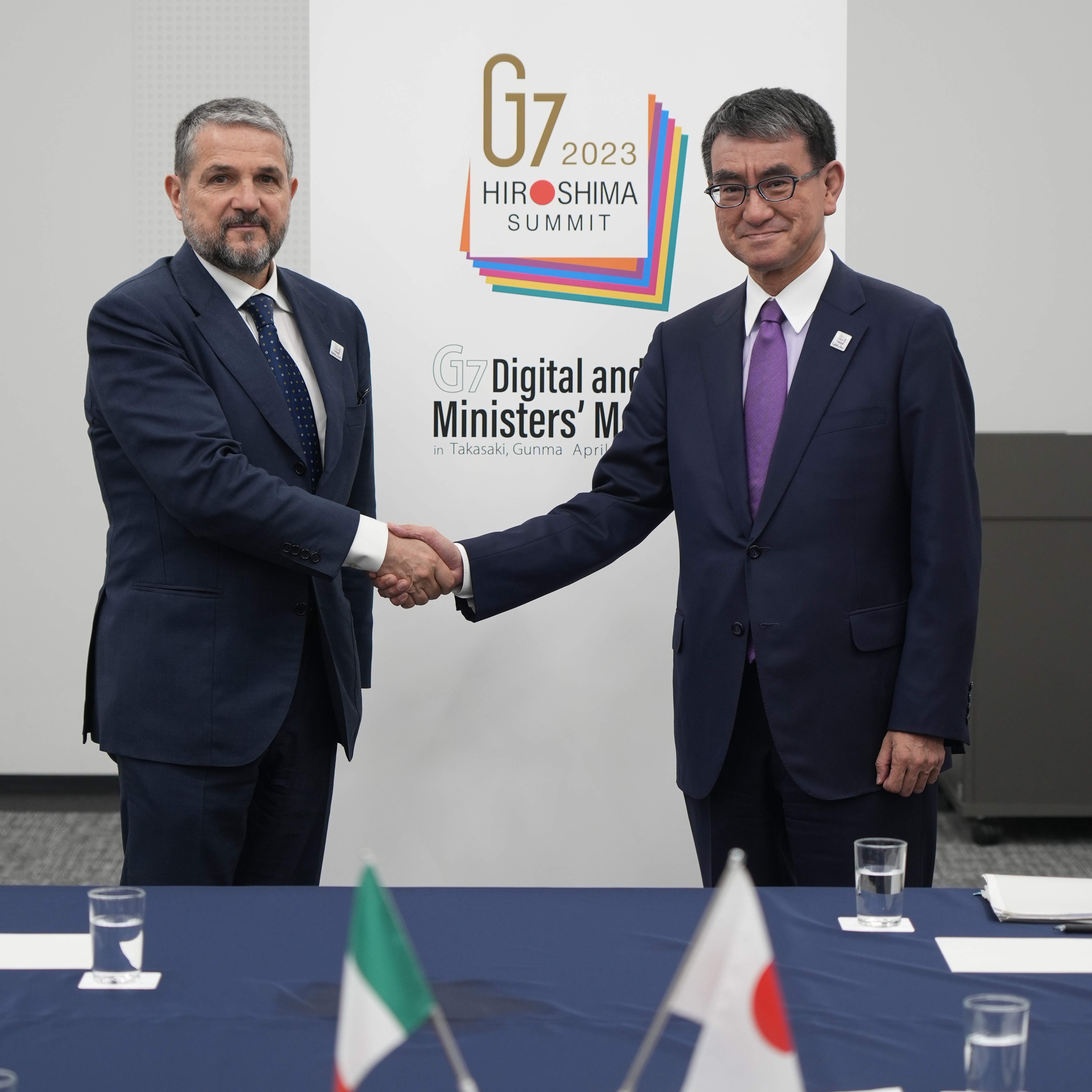 From left, Mr. Valentino Valentini, Vice Minister of Enterprises and Made in Italy and Minister Kono.