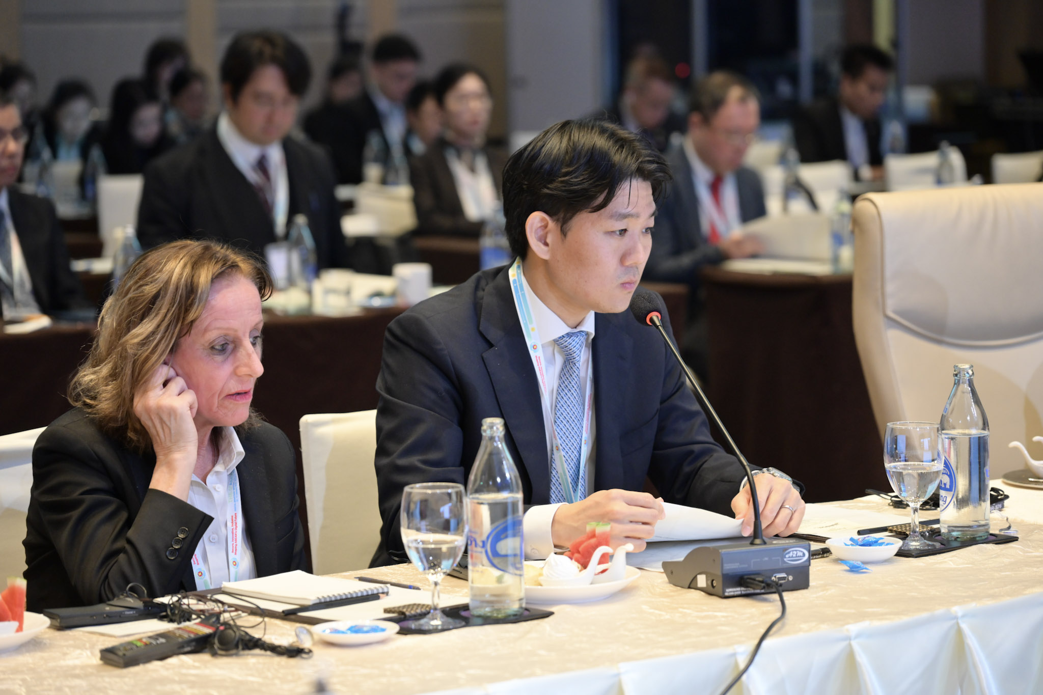 The photo shows the meeting in Mr. Kishi, Parliamentary Vice-Minister for Digital Transformation,. 